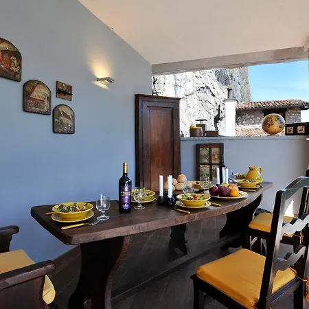 Villa La Torre Di Porlezza Porlezza